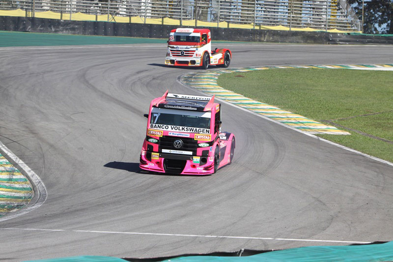 Caminhões da Fórmula Truck na pista de Interlagos. Foto: José Cordeiro/ SPTuris.